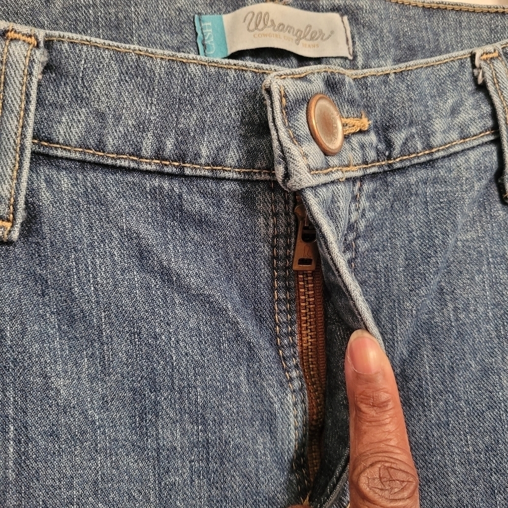 Wrangler Cowgirl Cut Classic Blue Denim Women's Jeans 11/12X32 western rodeo - Picture 7 of 16